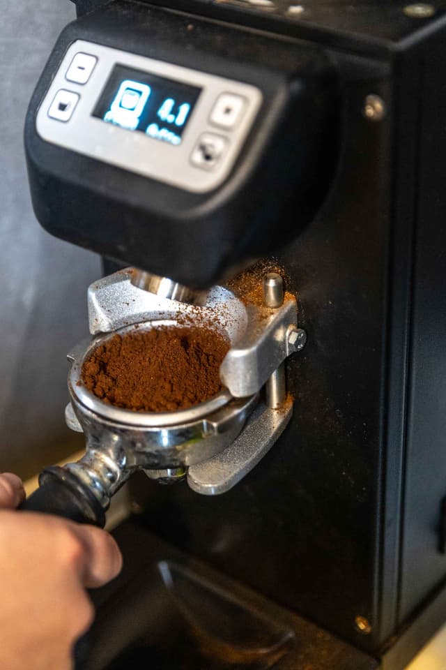 Coffee grinding process